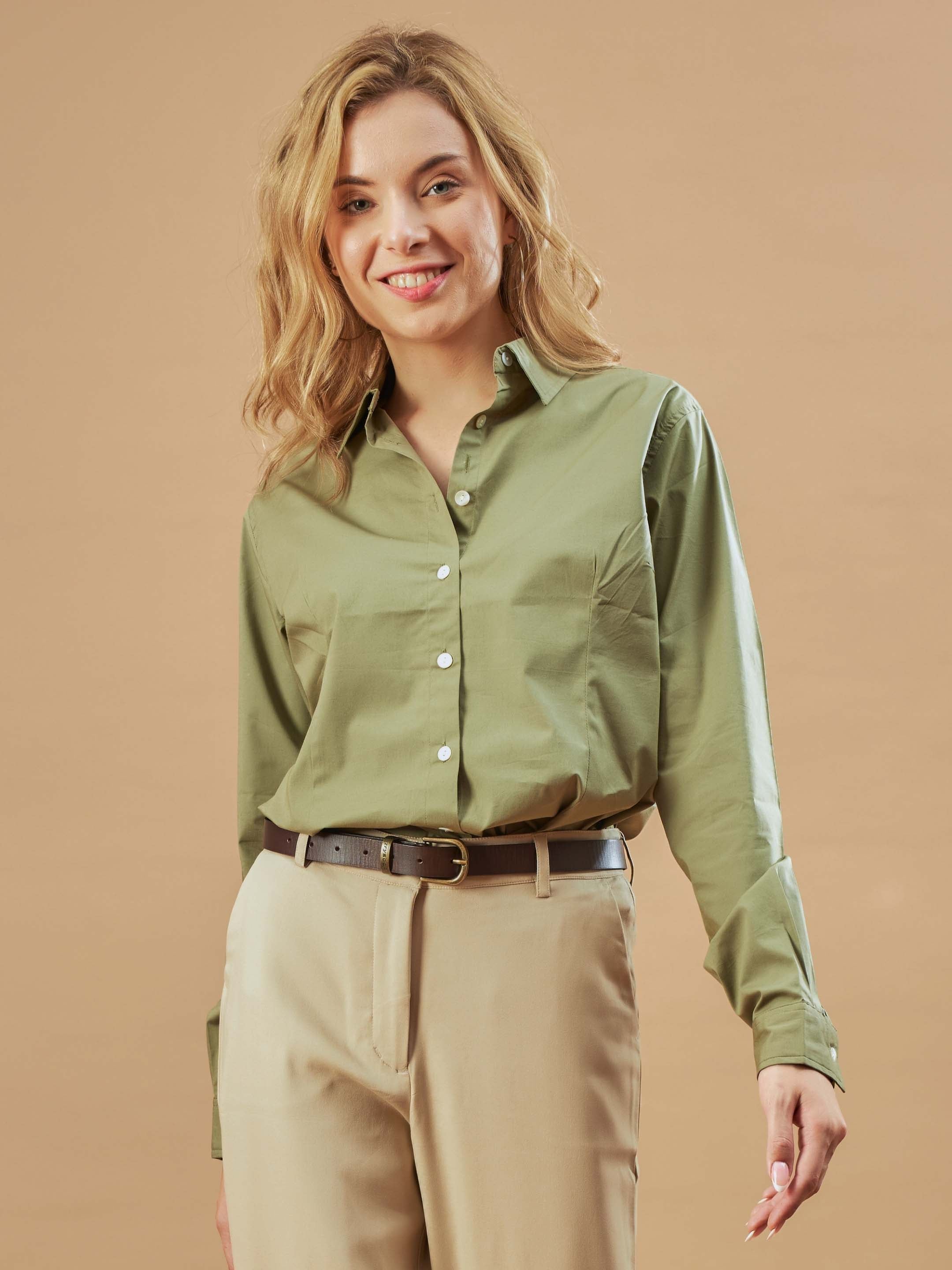 Girl wearing solid sky blue cotton oxford women's shirt from Gazillion