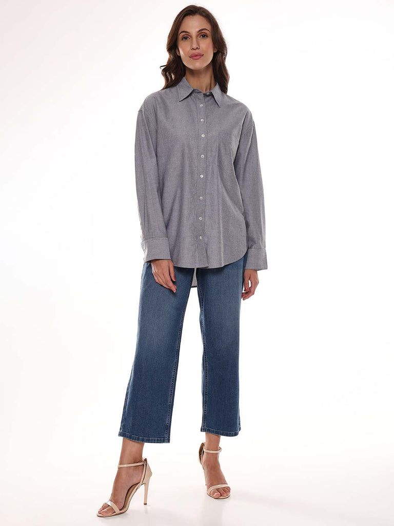 Avery Grey Oxford Cotton Oversized Shirt for Women - Brussels Fit from GAZILLION - Standing Stylised Look